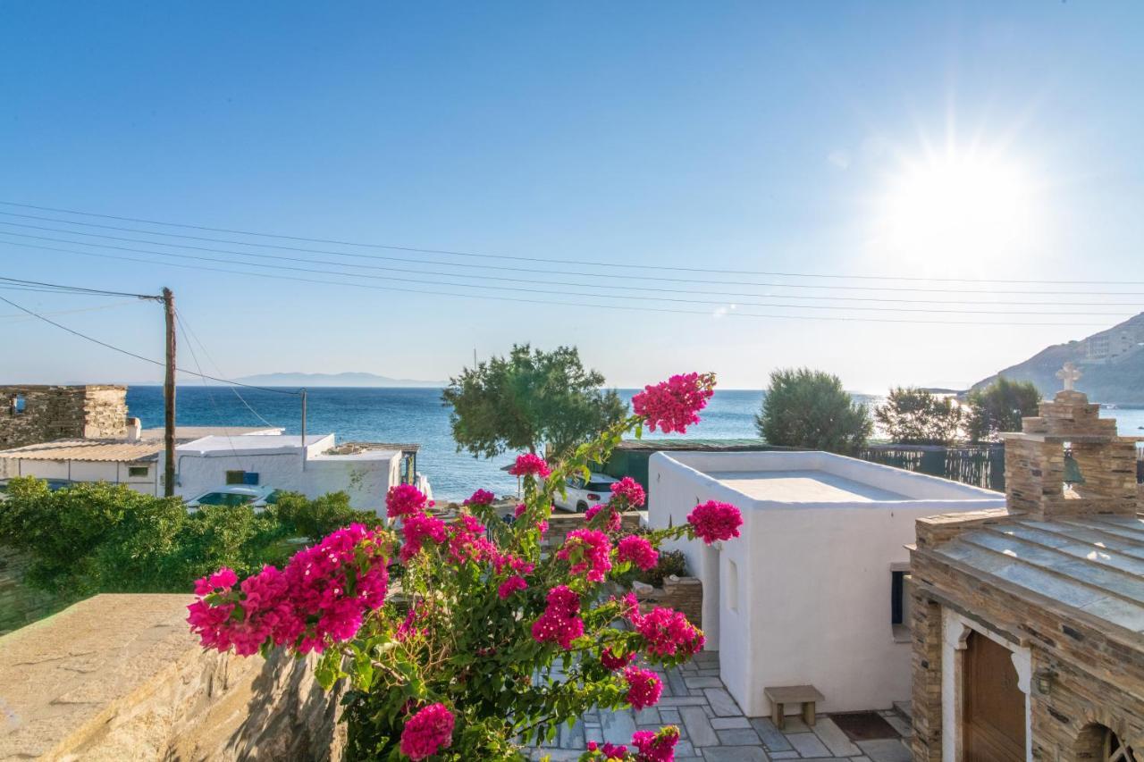 Traditional House By The Sea Istérnia Esterno foto